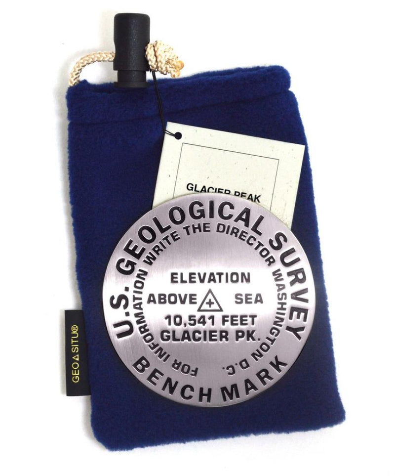 Cover of Glacier Peak Washington Paperweight 